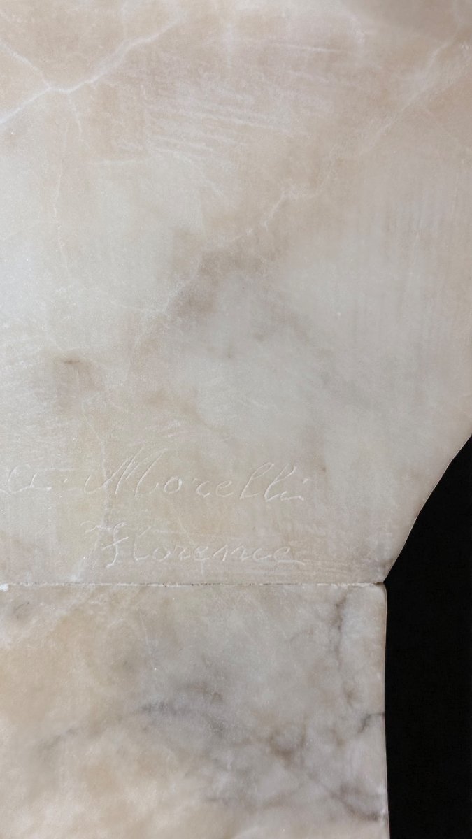 Buste jeune femme souriante-photo-8