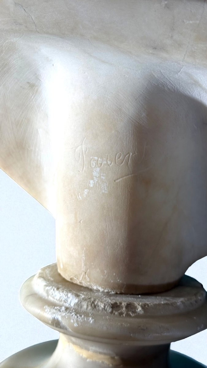 Buste belle jeune femme souriante Marbre-photo-5