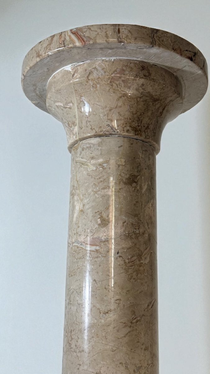 Colonne en marbre beige-photo-2