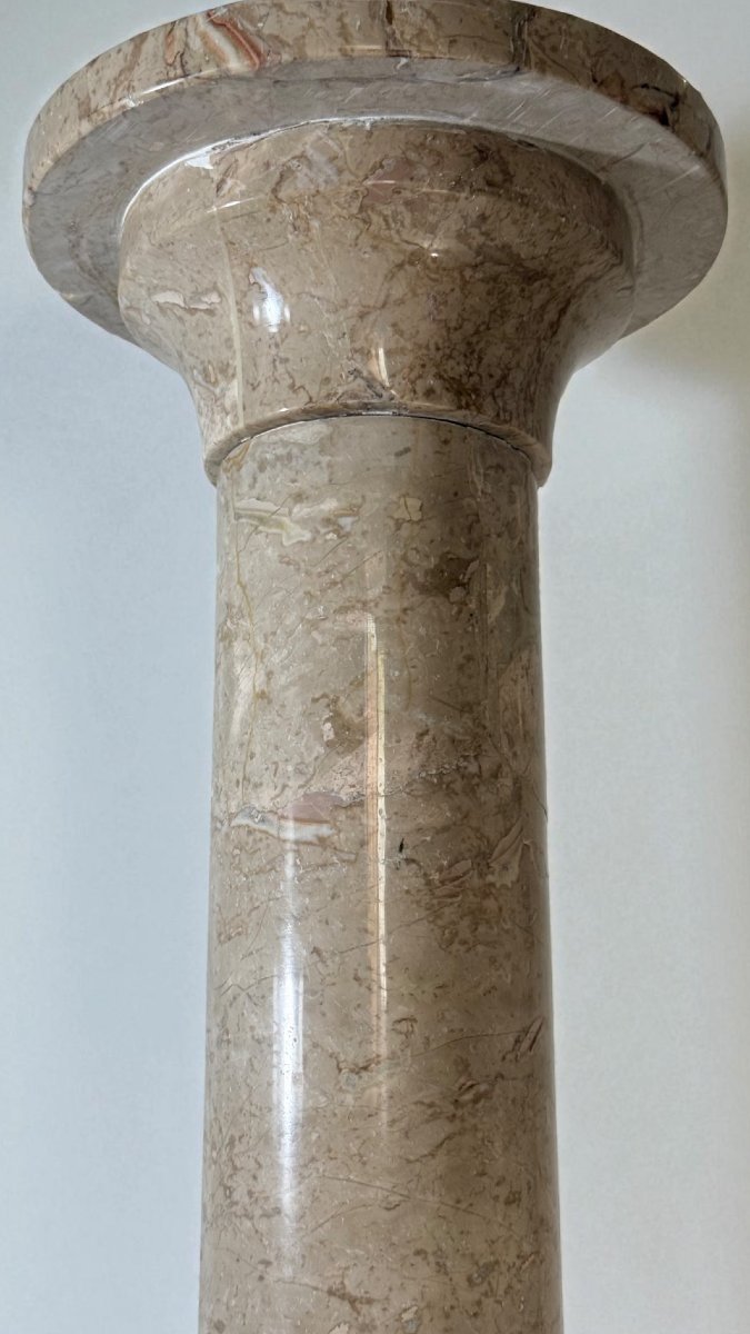 Colonne en marbre beige-photo-2