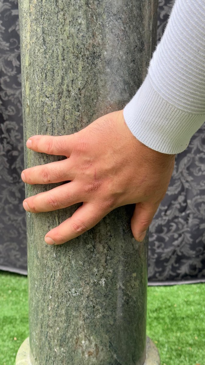 Colonne en marbre vert alpin-photo-3