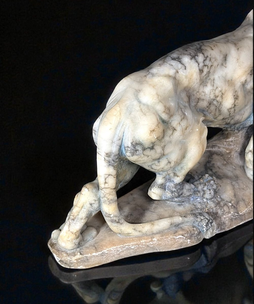 Tigre rugissant, sculpté entièrement à la main dans du marbre arabesque-photo-1