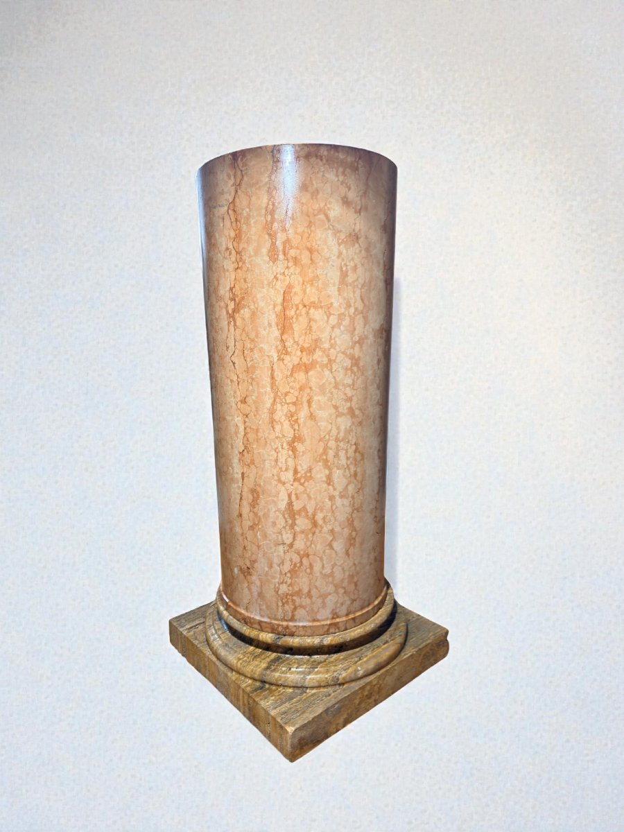 Pair Of Great Architectural Capitals/columns Sculpted Entirely By Hand In Red Verona Marble -photo-2