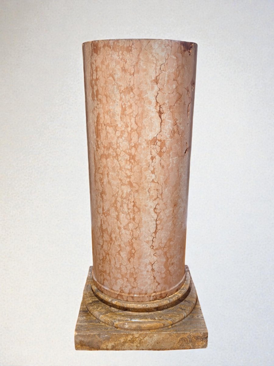 Pair Of Great Architectural Capitals/columns Sculpted Entirely By Hand In Red Verona Marble -photo-2