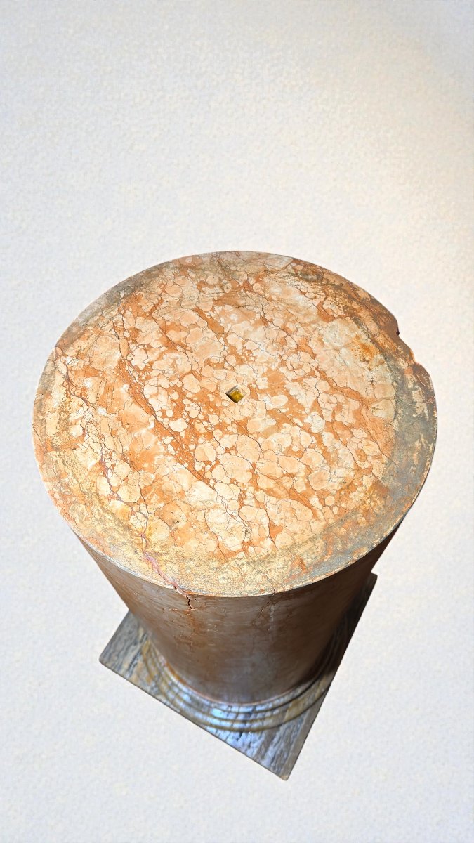 Pair Of Great Architectural Capitals/columns Sculpted Entirely By Hand In Red Verona Marble -photo-8