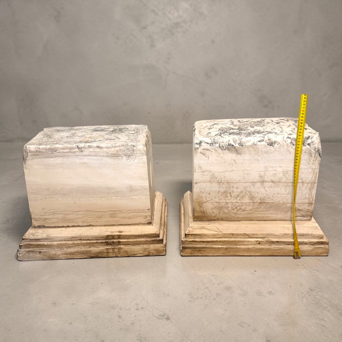 Paire de chapiteaux bases en Marbre blanc Statuario Carrara-photo-2