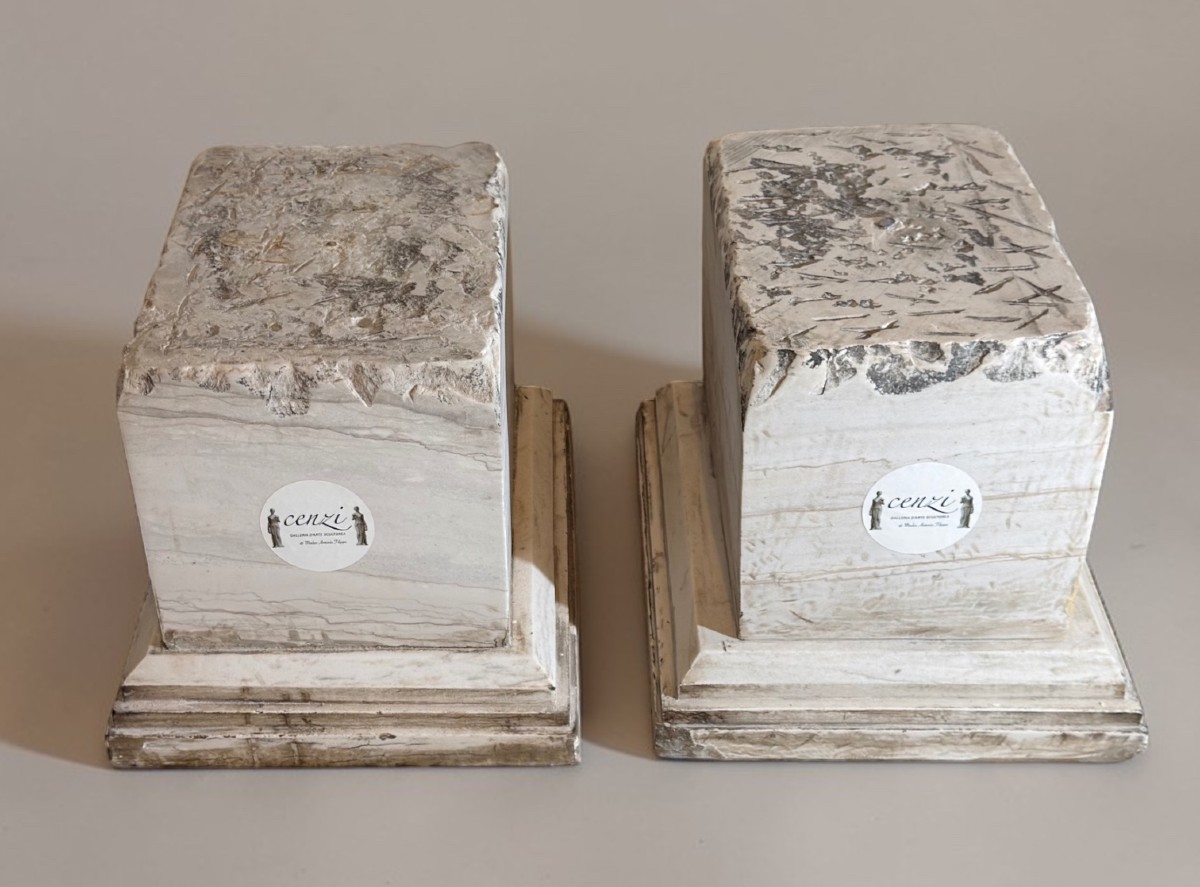 Paire de chapiteaux bases en Marbre blanc Statuario Carrara