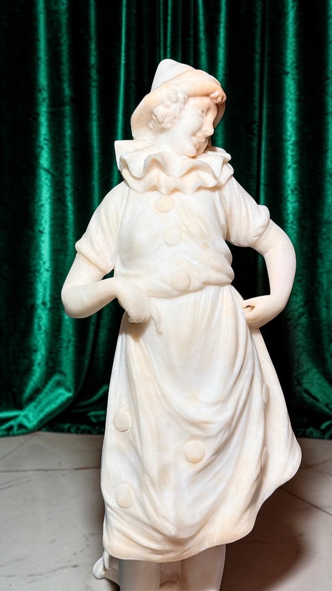 Statue Depicting Colombina In Marble -photo-3