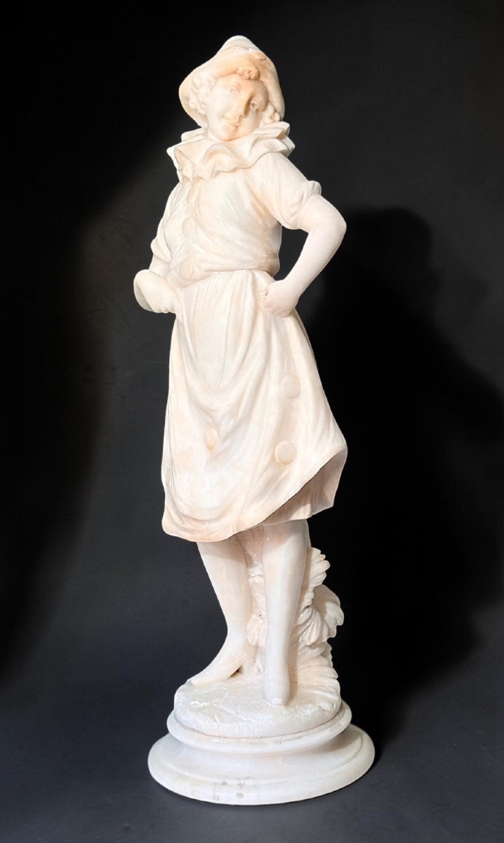 Statue Depicting Colombina In Marble 