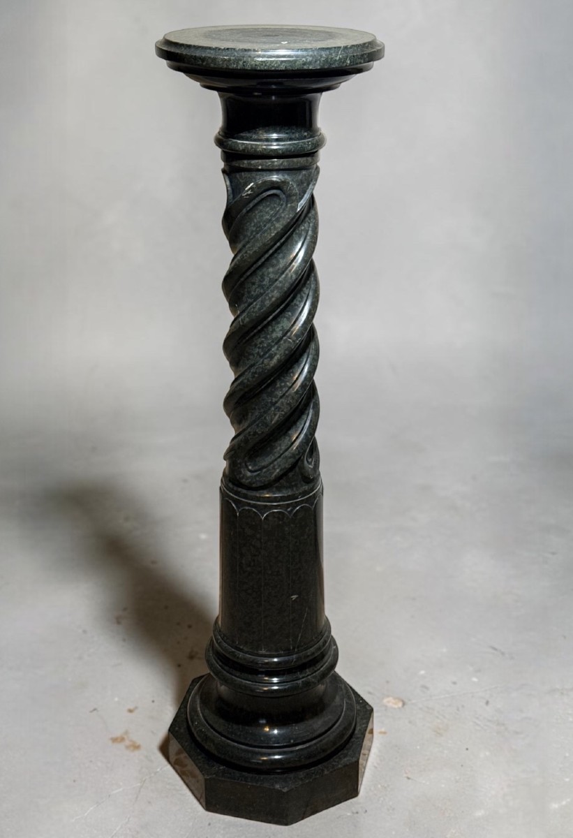 Colonne Torsadée en Marbre Serpentine vert des Alpes
