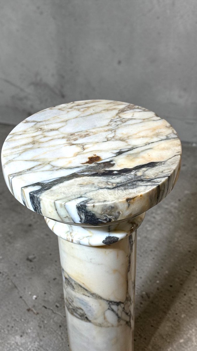 Pair Of Column In Calacatta Gold Marble -photo-1