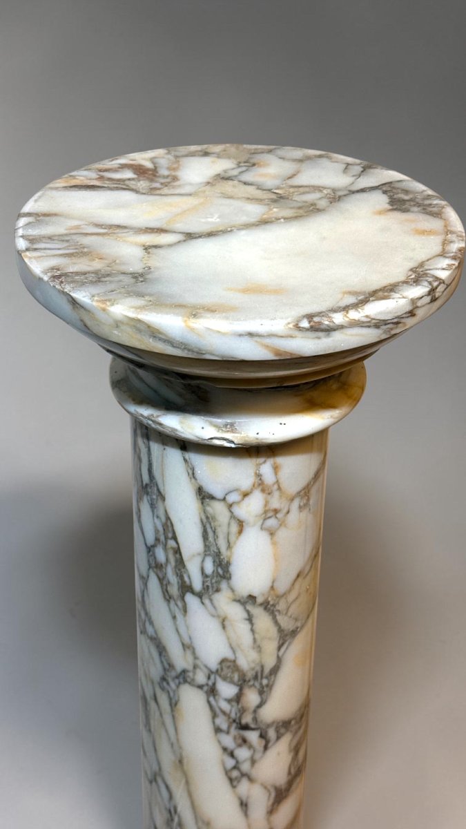 Pair Of Column In Calacatta Gold Marble -photo-4