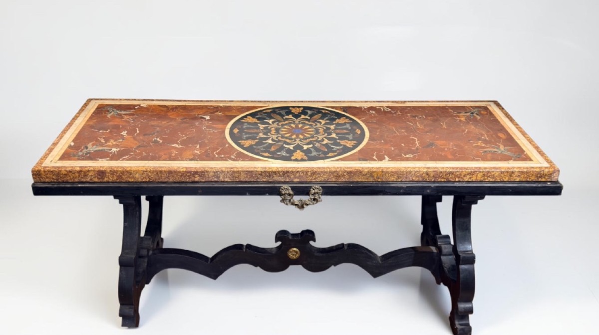 Table With Inlaid Marbles 18/19 Century 