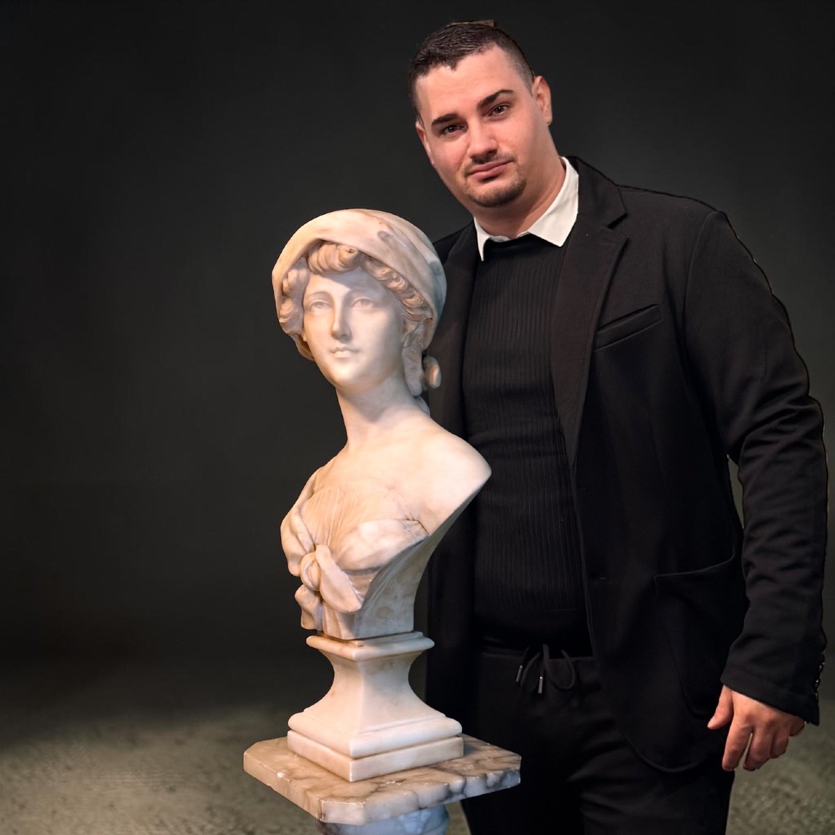 Bust Depicting A Young Girl, By Adolfo Cipriani -photo-5