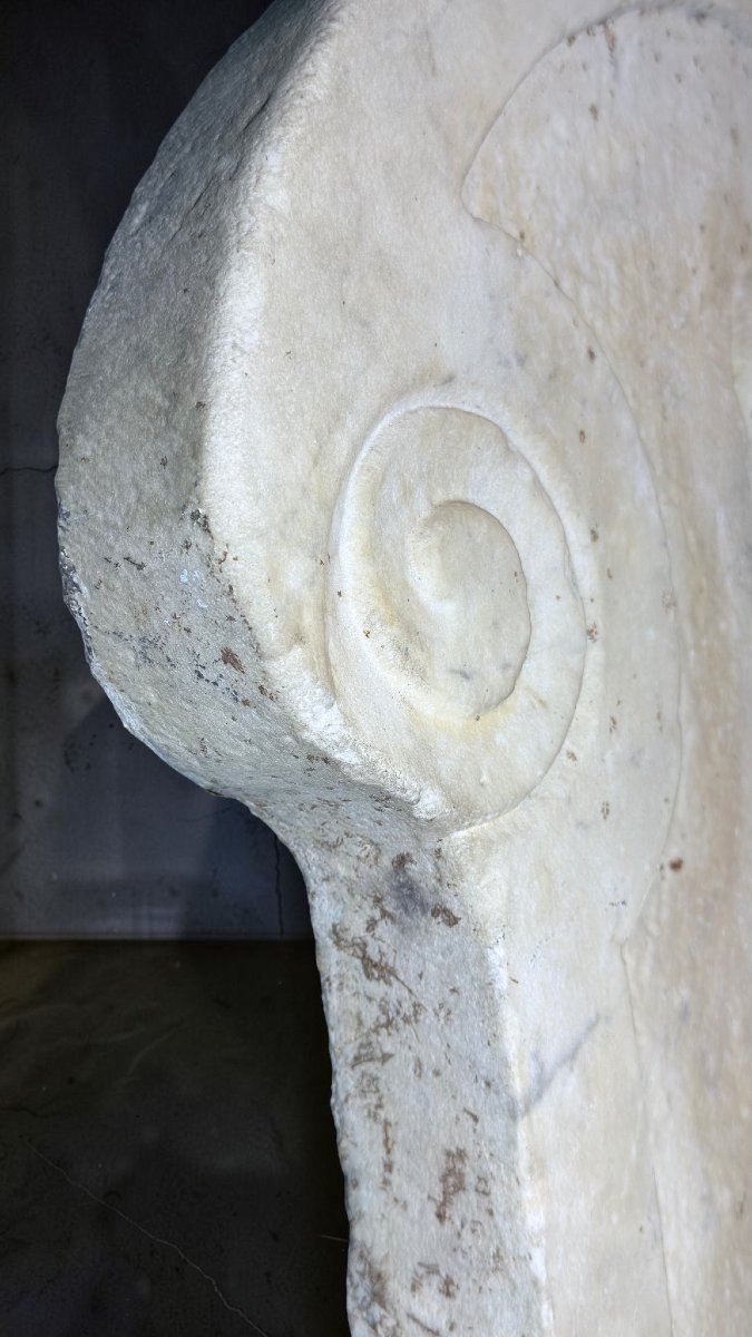 16th-century Shell-shaped Fountain In Rare Marble -photo-7