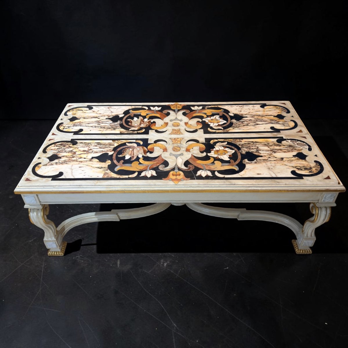 16th-century Low Table Made Of Rare Marble -photo-2