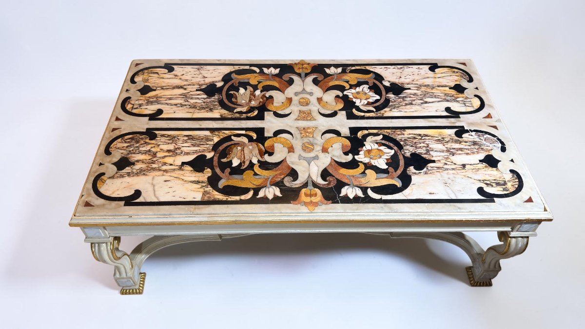 16th-century Low Table Made Of Rare Marble -photo-2