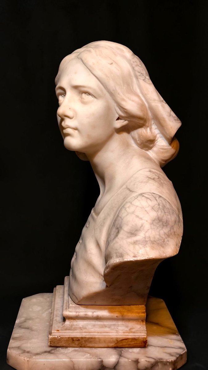 Buste de Jeanne d'Arc en marbre blanc de Carrare et marbre Arabescato-photo-3