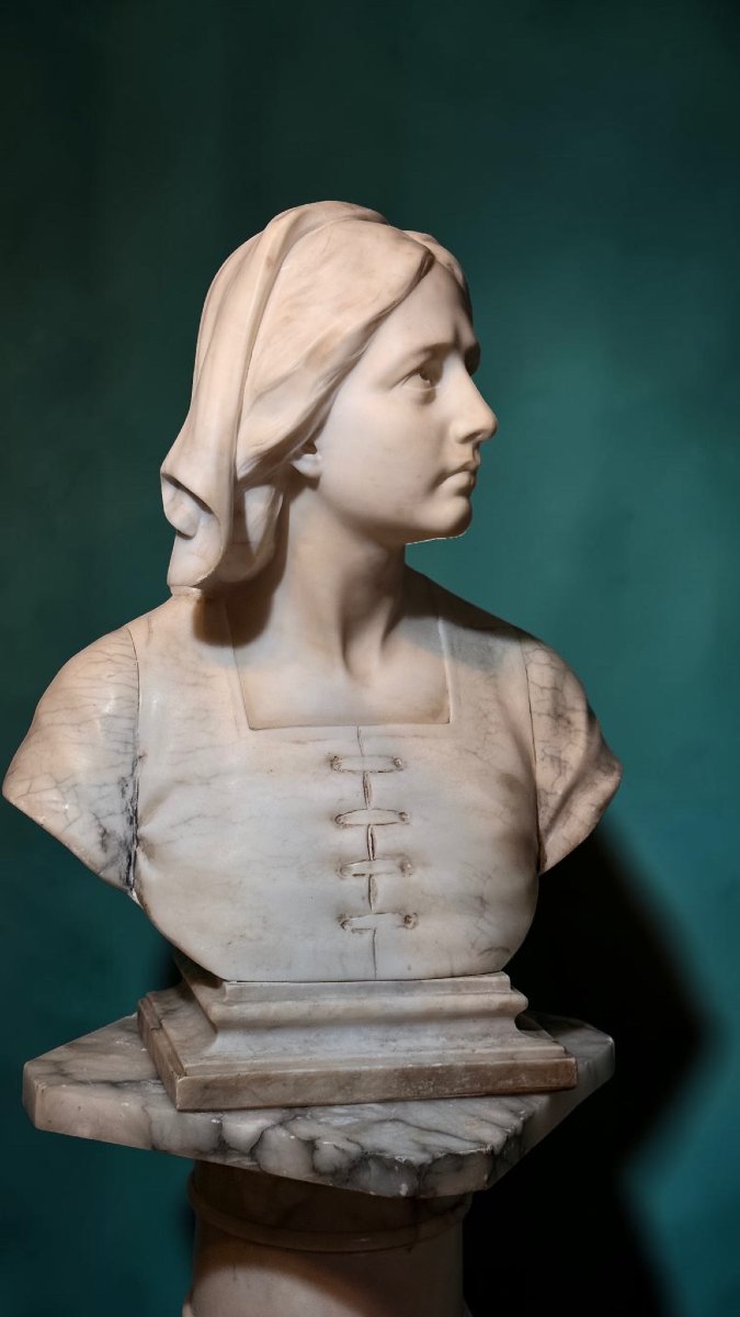 Buste de Jeanne d'Arc en marbre blanc de Carrare et marbre Arabescato-photo-1