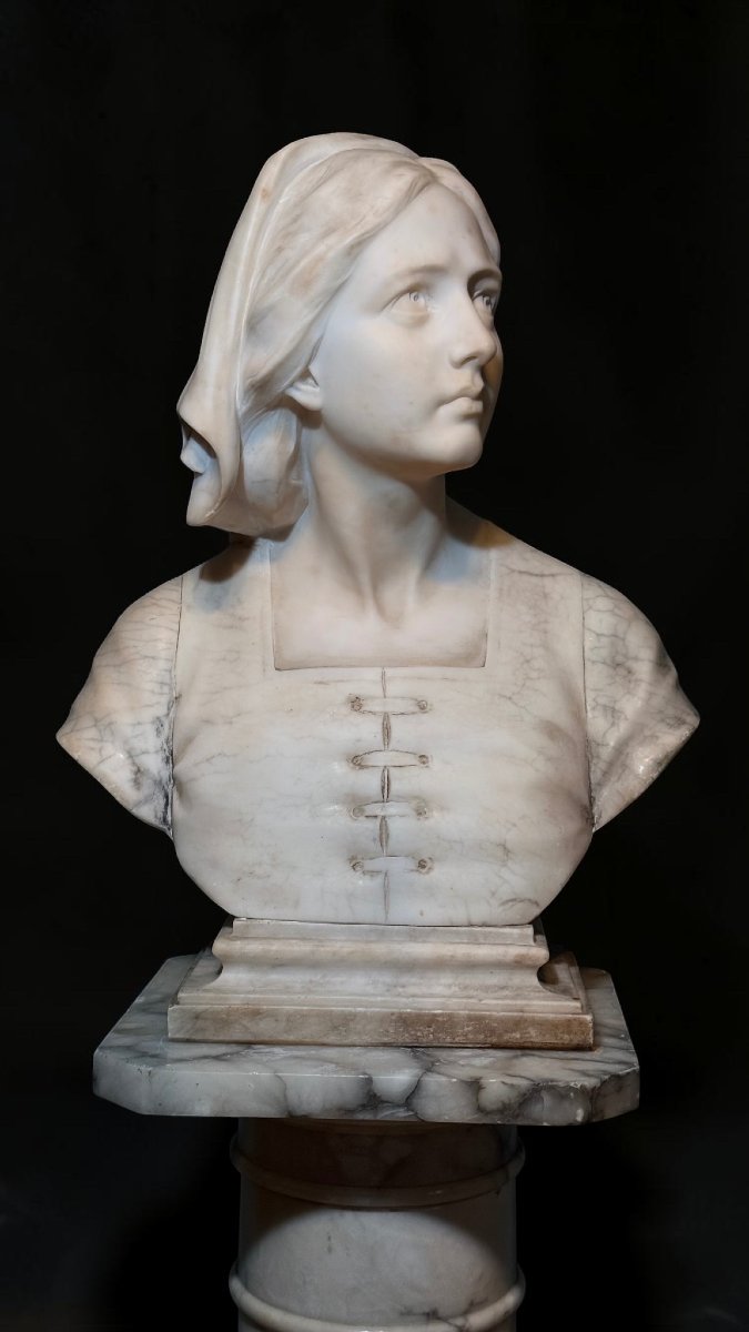 Buste de Jeanne d'Arc en marbre blanc de Carrare et marbre Arabescato-photo-2