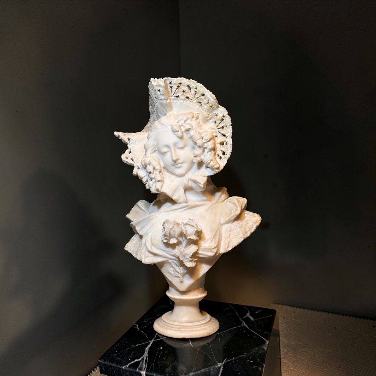 Bust Of A Smiling Young Girl Wearing A Lace Hat, Marble -photo-2
