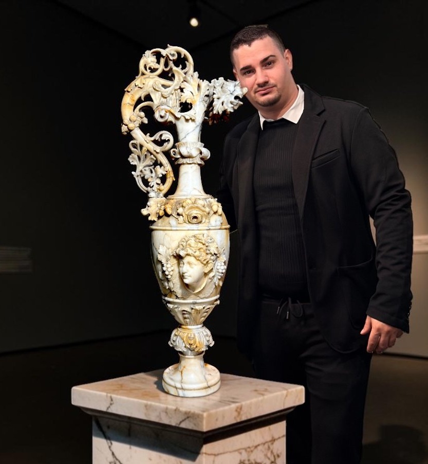 Vase With An Allegorical Figure Of A Bacchante Marble-photo-2