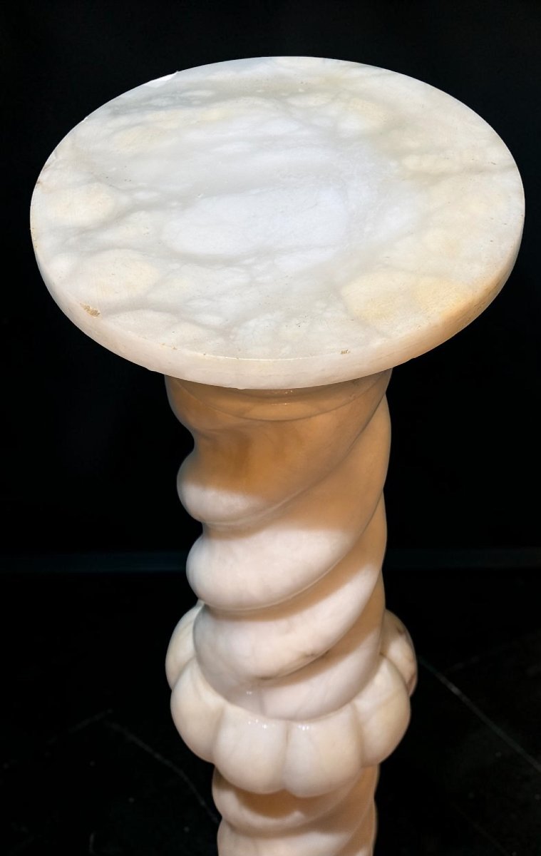 Chapiteau torsadé rare en Marbre Blanc de Carrare Statuaire-photo-5