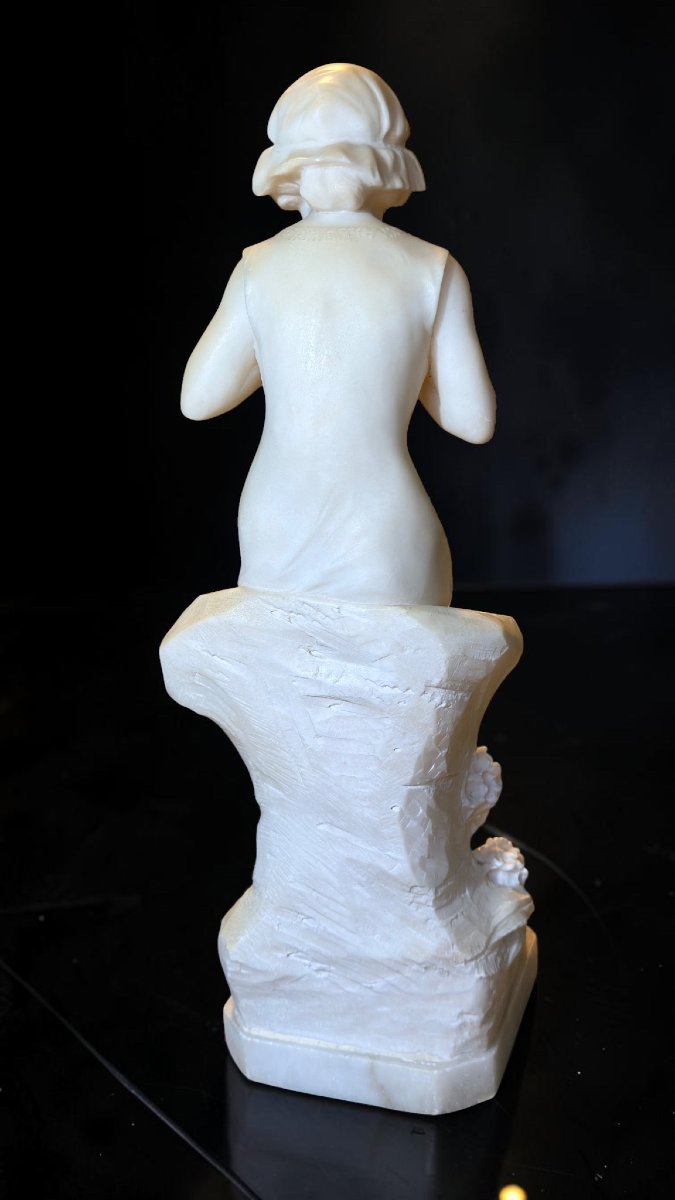 Statue représentant une jeune fille cousant avec une pelote de laine, Parent, Marbre -photo-6
