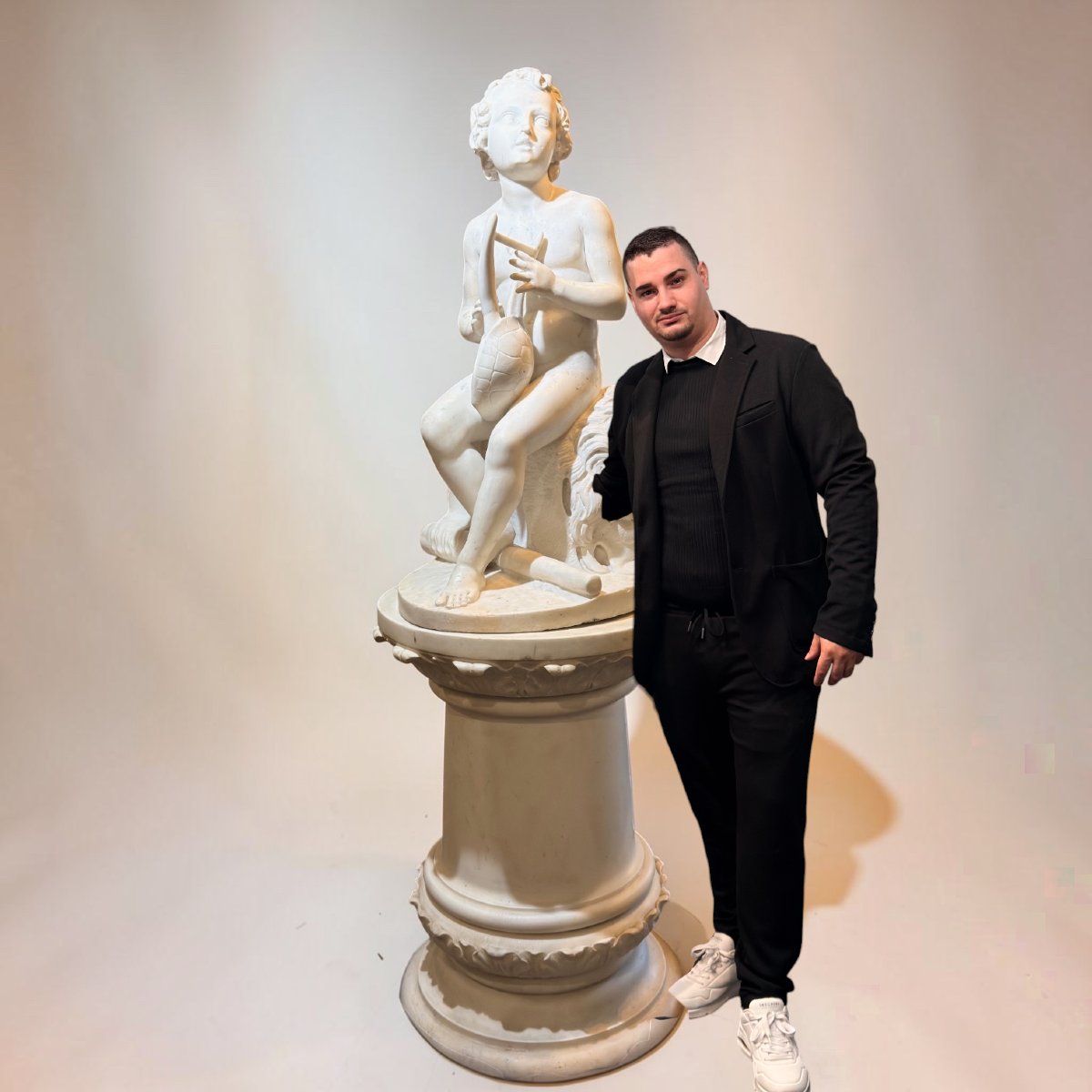 Hercule jouant du Chelys, par le sculpteur Luigi Bienaimé en Marbre Blanc Statuaire de Carrare -photo-2