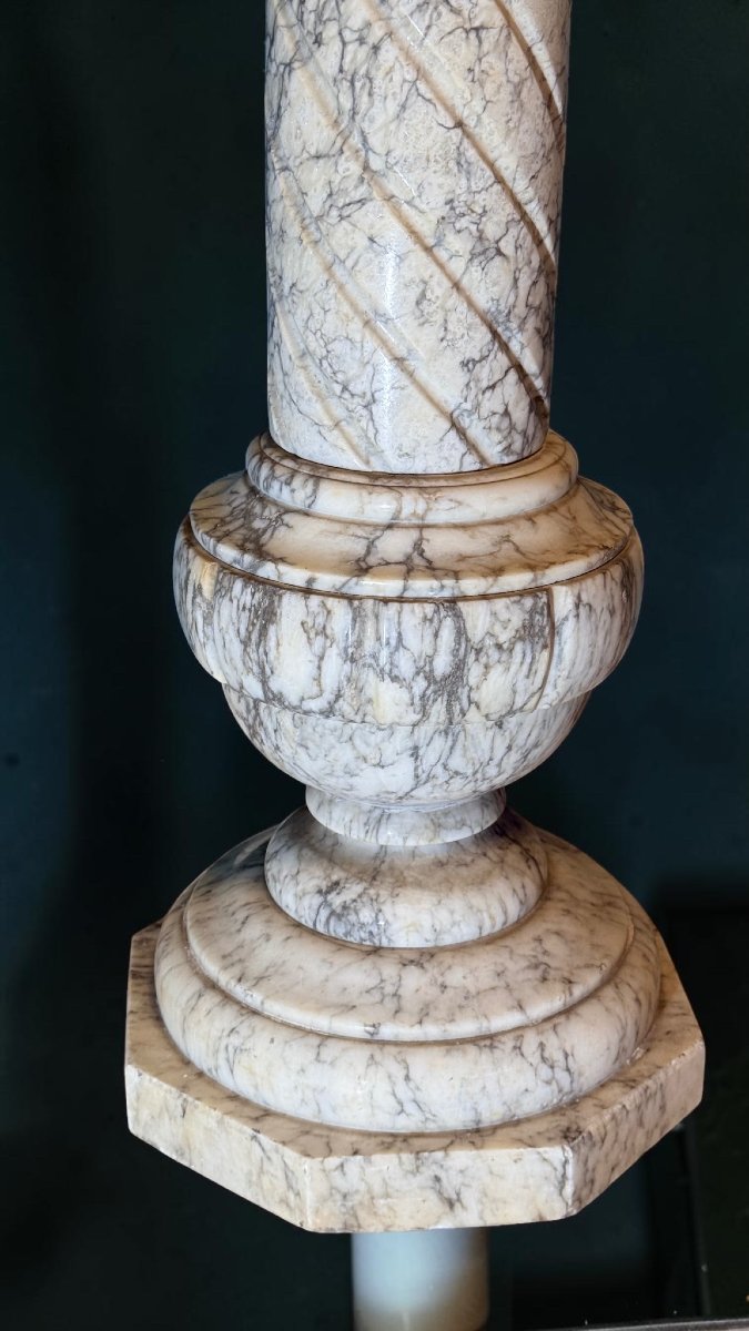 Column/capital In Arabescato Marble -photo-4