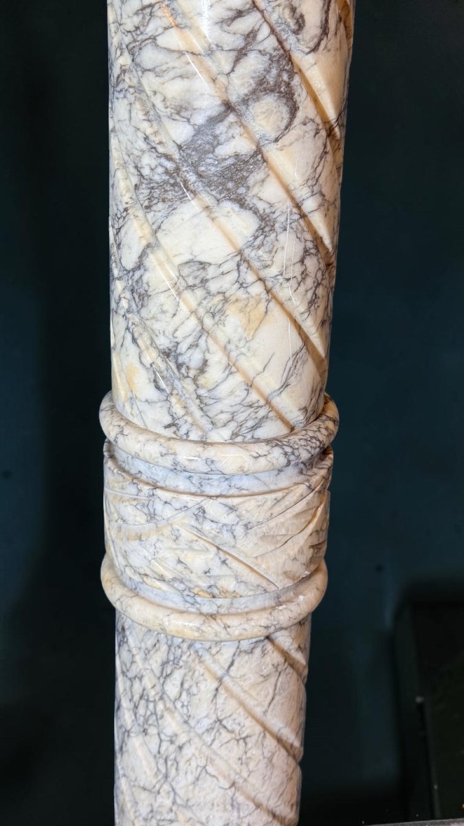 Column/capital In Arabescato Marble -photo-1