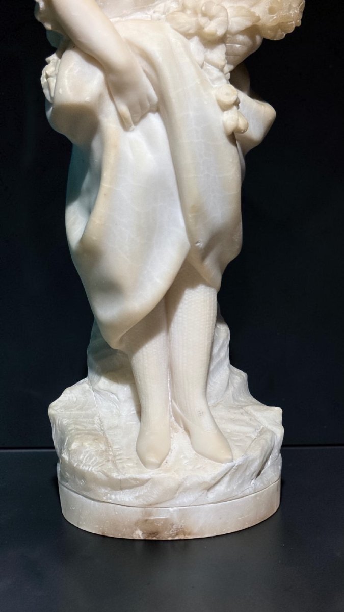 Statue représentant une petite fille tenant des fleurs, Gory -photo-7