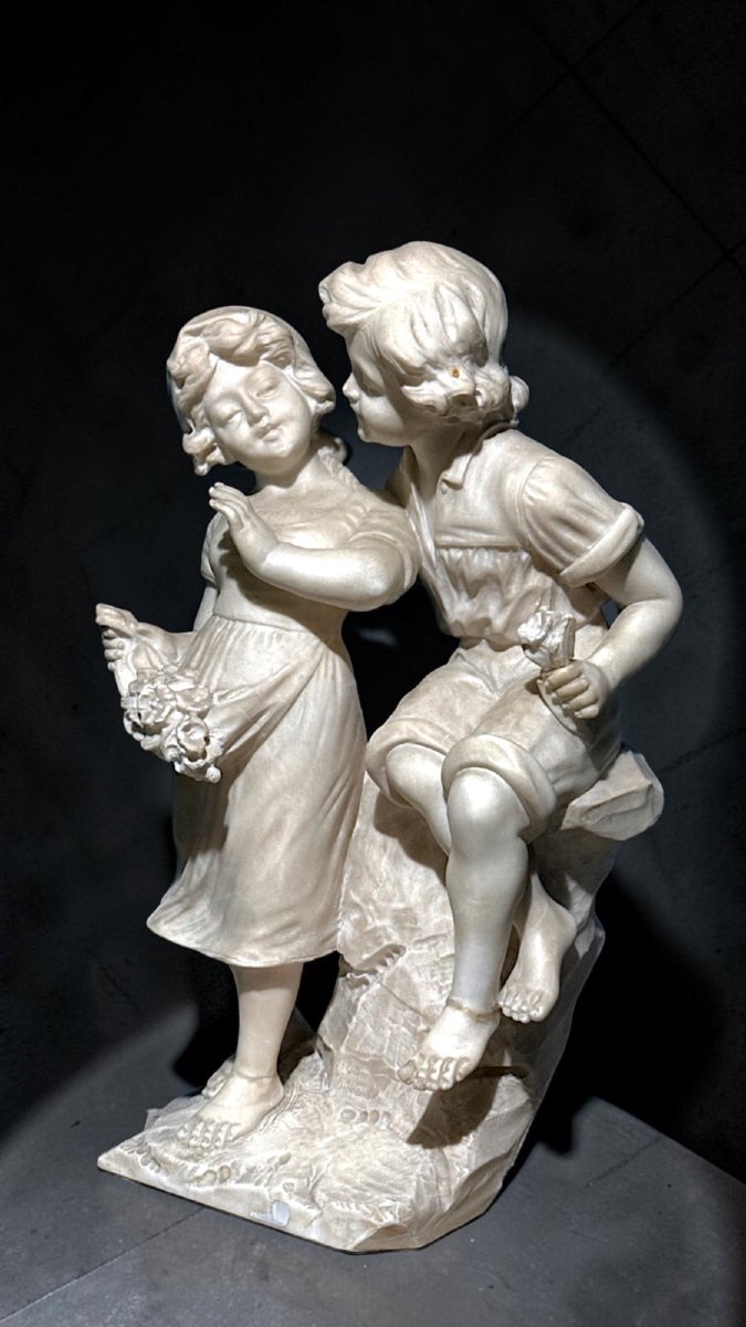 Statue représentant deux enfants-photo-1