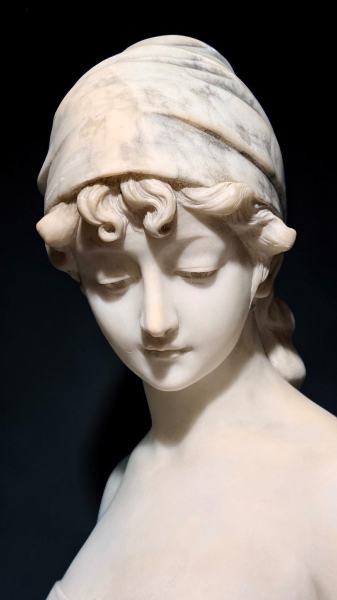 Bust Depicting A Young Girl Of French Origin -photo-1