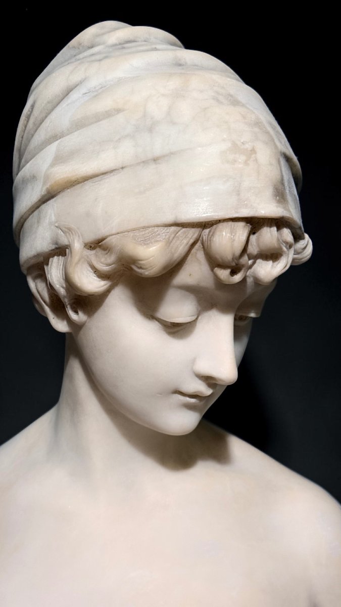 Bust Depicting A Young Girl Of French Origin -photo-2