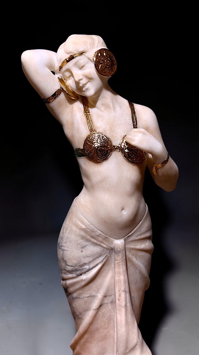 Statue jeune danseuse orientale, ornée de feuilles d'or pur, Marbre Carrara -photo-3