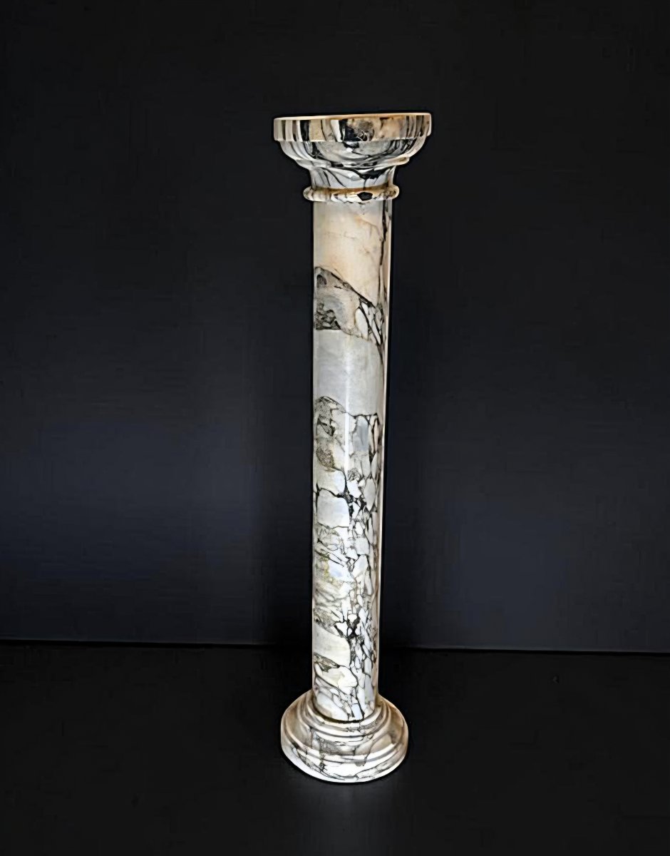 Calacatta Gold Marble Column -photo-2