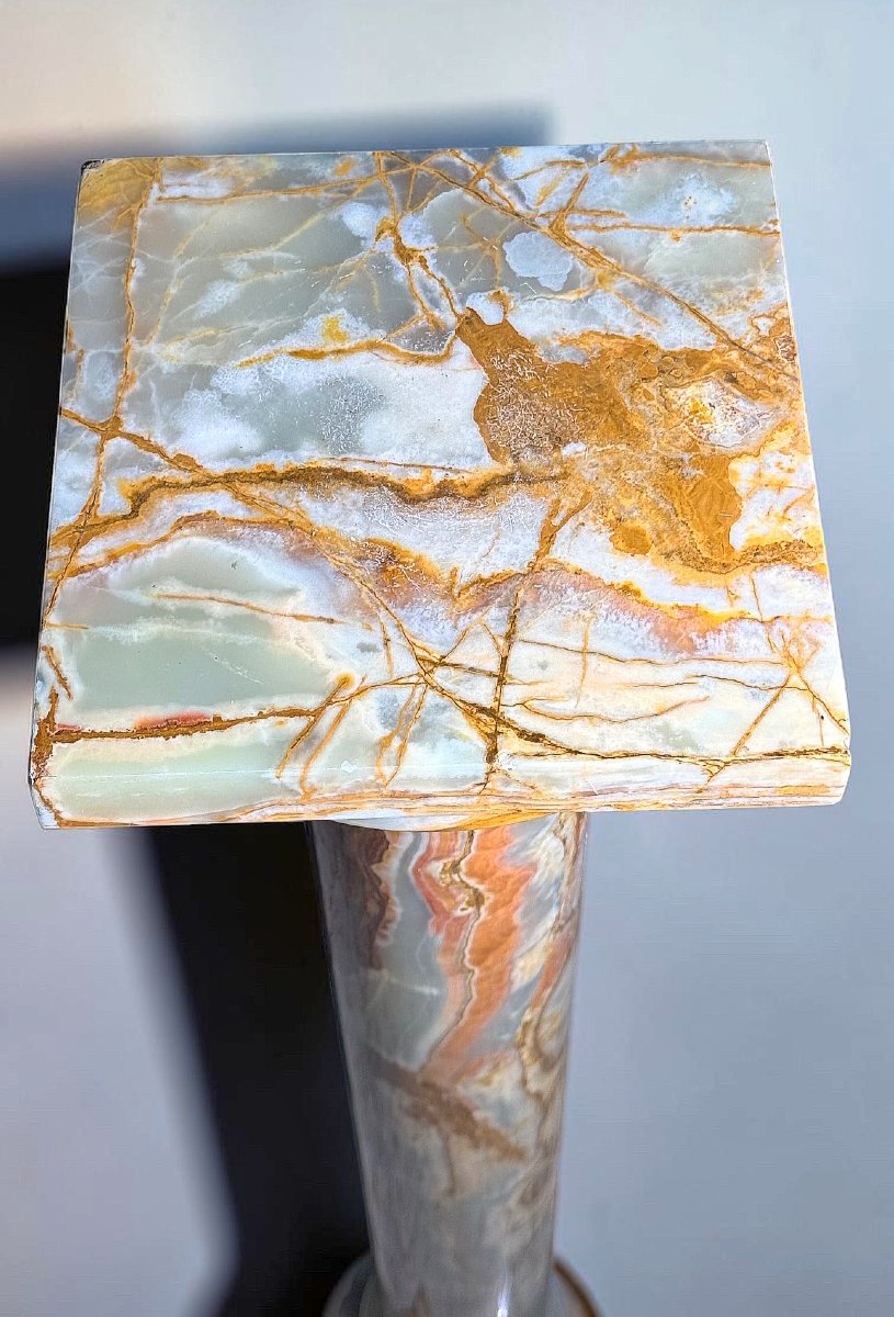 Column Made Of Rare Onyx -photo-6