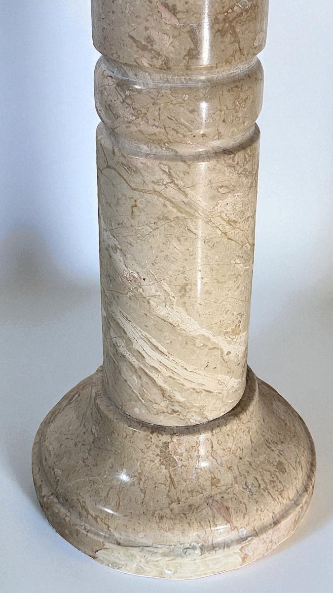 Column In Beige Marble-photo-7