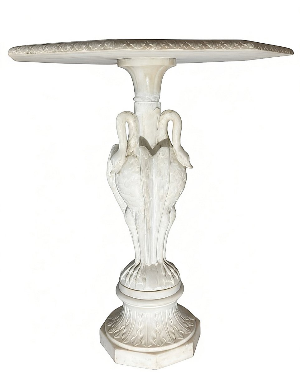 Guéridon Marbre Carrara orné de cygnes, reposant sur un socle décoré de feuilles-photo-2