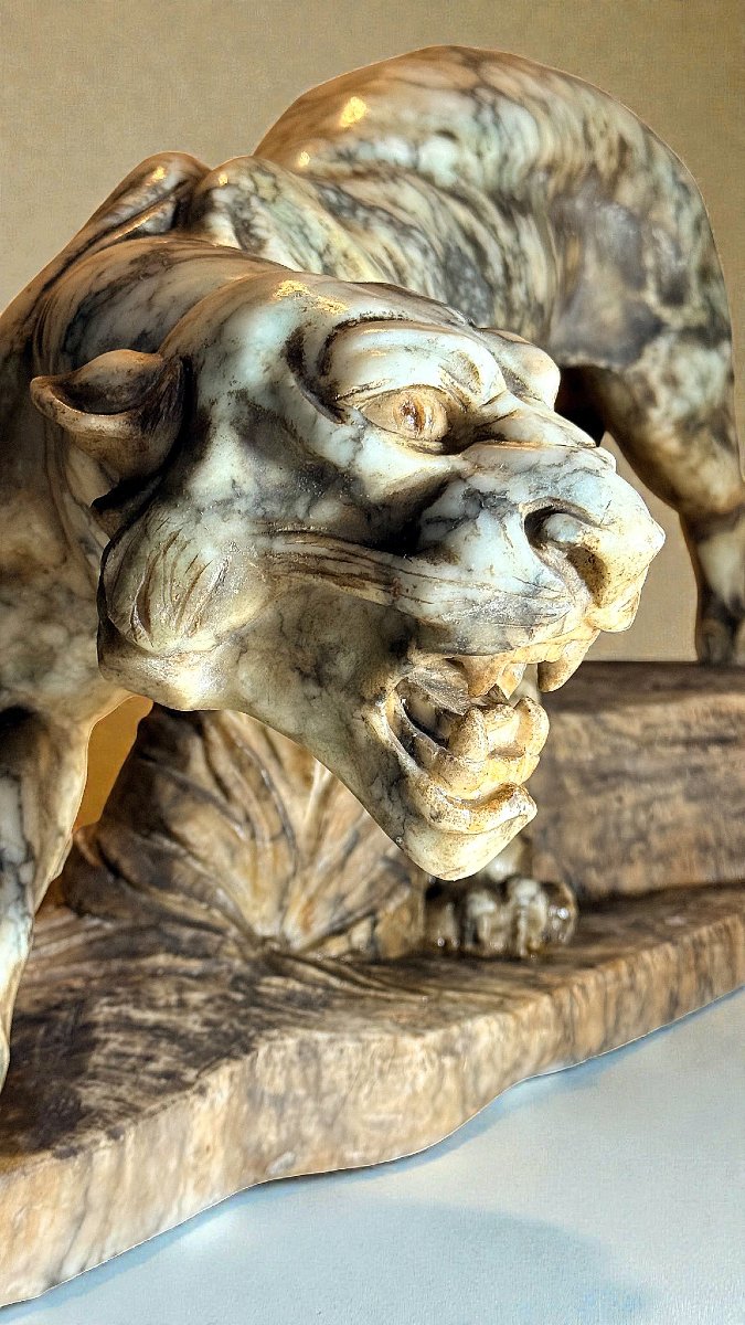 Roaring Tiger In Yellow Arabescato Marble -photo-8