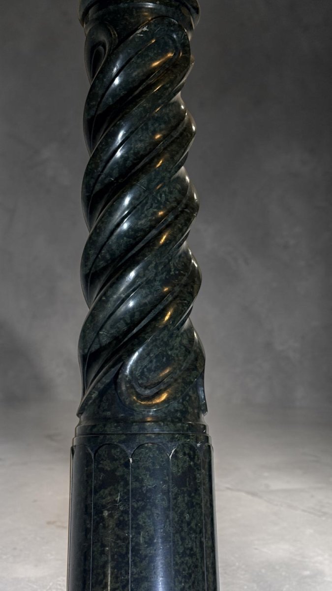 Twisted Column/capital In Green Marble -photo-2