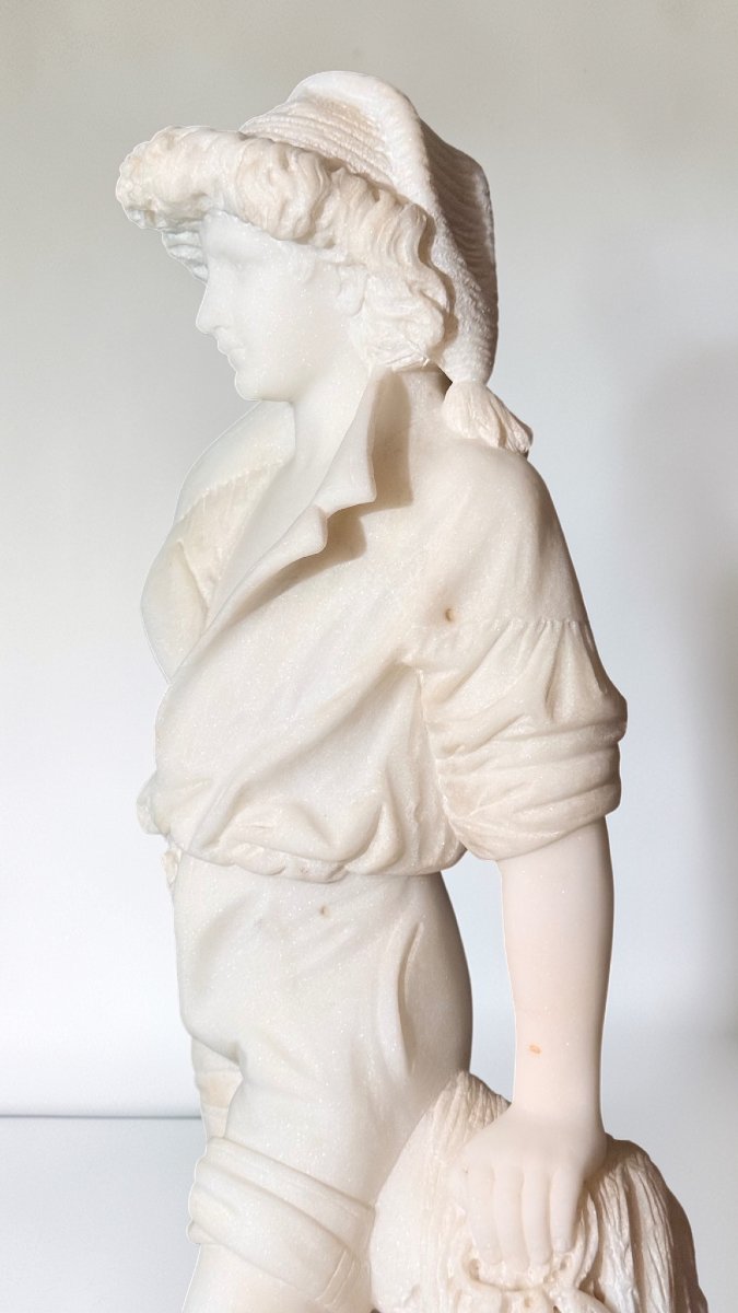 Statue représentant Masaniello (jeune pêcheur) en Marbre blanc de Carrare-photo-4