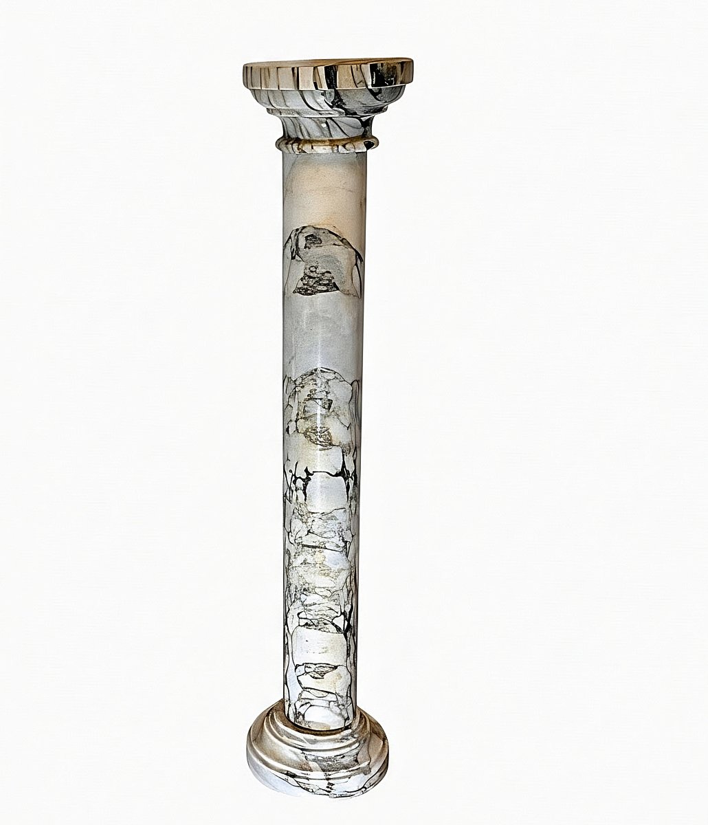 Column In Calacatta Oro Marble  