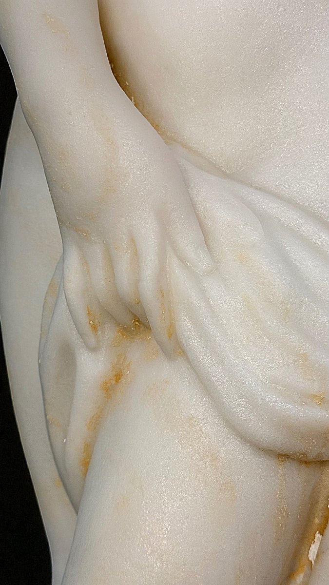 Statue Nude Woman In Carrara Marble -photo-4