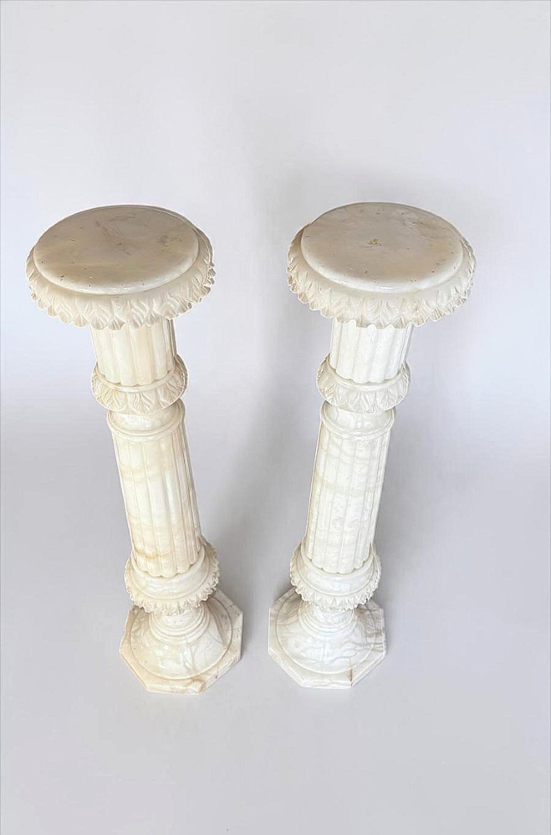 Pair Of Columns In White Carrara Marble  -photo-2