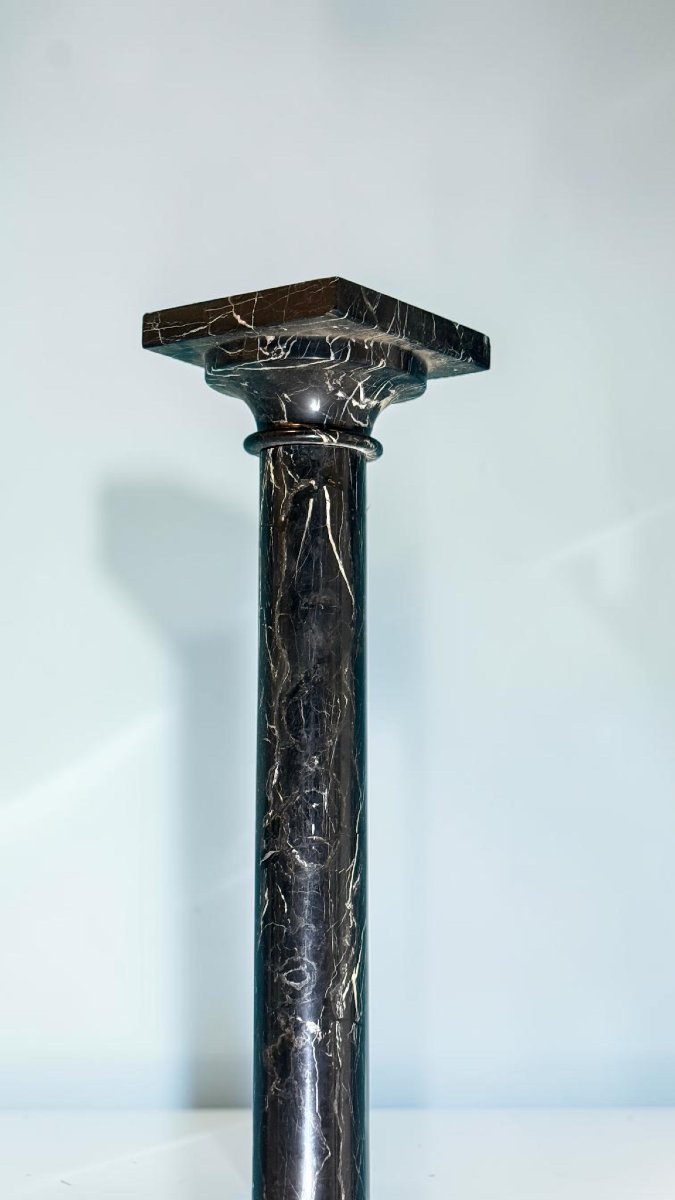Column In Black Marble -photo-5