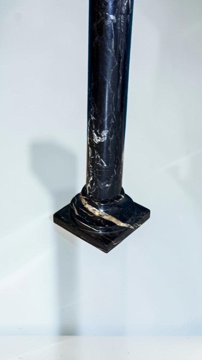 Column In Black Marble -photo-7