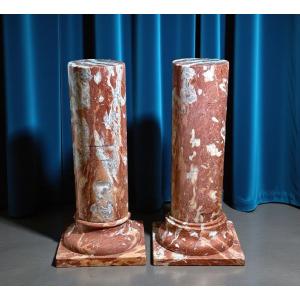 Paire de chapiteaux/colonnes arrondis en marbre rouge