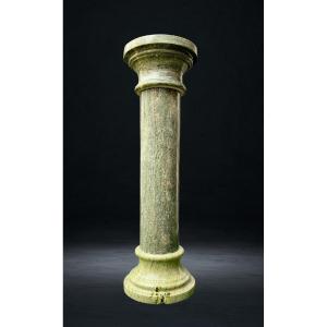 Colonne en marbre vert alpin
